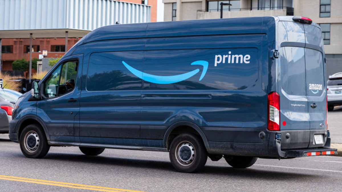 Amazon Has 'Very Cushiony' Skechers Sneakers for Just $31 During Its ...