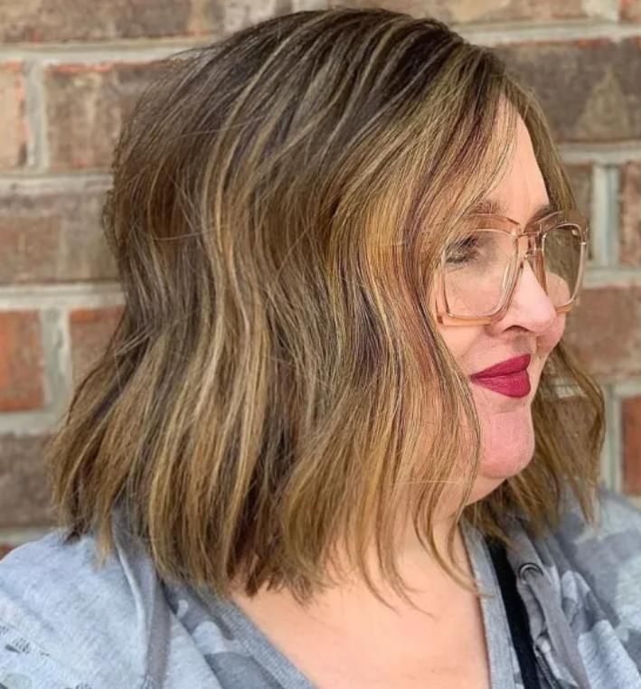 35 Gaya Rambut Pendek untuk Wanita Berbadan Gemuk agar Tampak Langsing 11 AA1MtkNw