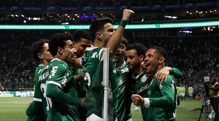 Jogadores do Palmeiras comemoram vitória sobre o Internacional no Allianz Parque. Foto: Cesar Greco/Palmeiras