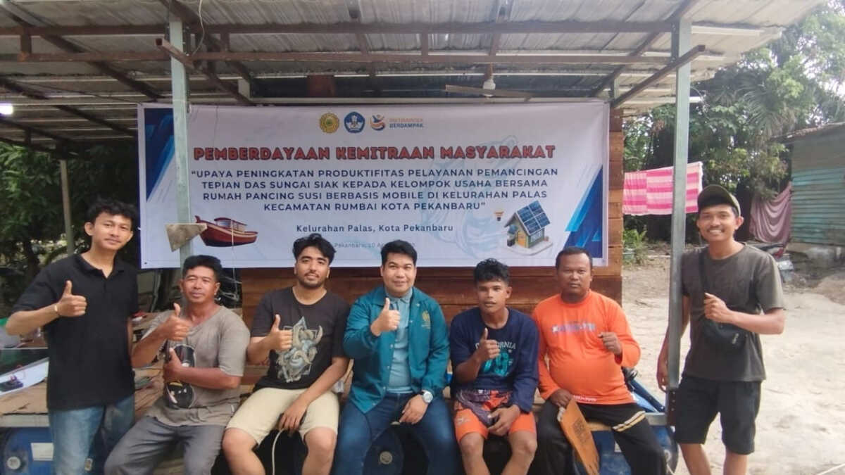 Rumah Apung Pemancingan, Program Dosen UMRI Bangkitkan Nelayan Siak