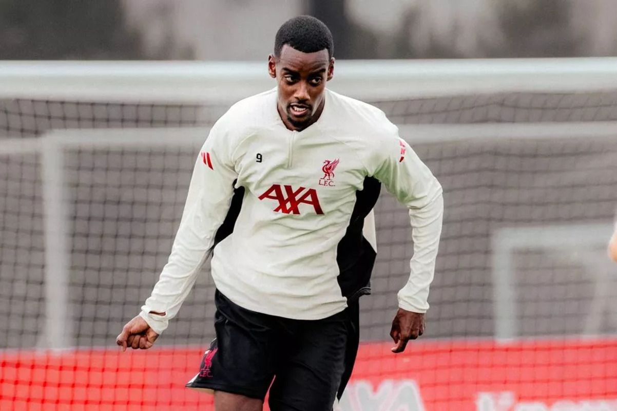 Prediksi Susunan Pemain Liverpool vs Burnley: Apakah Isak Akan Debut Bersama The Reds?