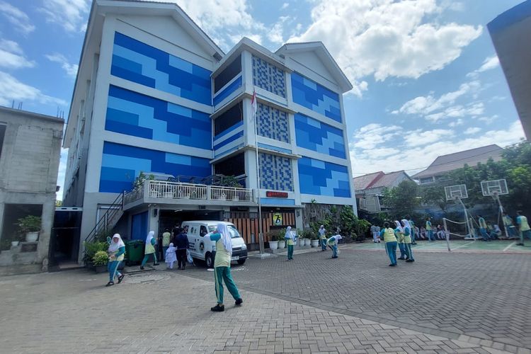 Siswa SMP Negeri 75 Jakarta Jadi Lebih Sehat dengan MBG
