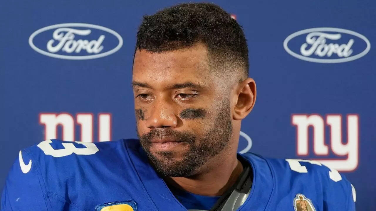 Why Giants are not rushing to bench Russell Wilson as rookie Jaxson Dart  draws increasing attention