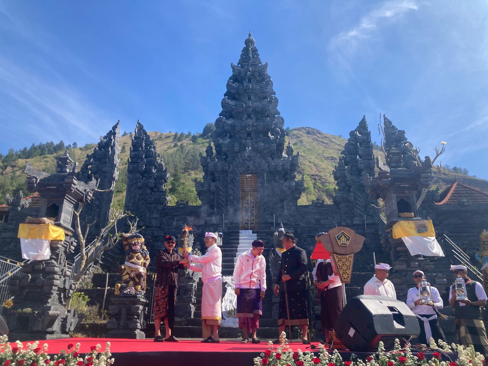 Pembukaan Kirab Api Porprov Bali XVI 2025 Dimulai dari Bangli, Api Gunung Batur Jadi Simbol Semangat
