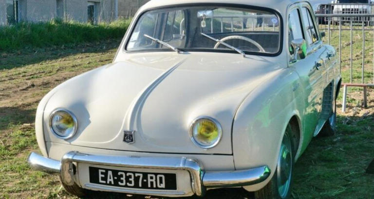 À 92 ans, son garage secret cache des voitures qui valent une petite fortune