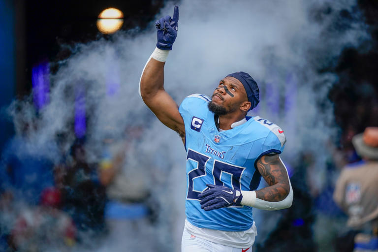 How Tony Pollard reacted to Titans public flirtation with Jeremiyah Love