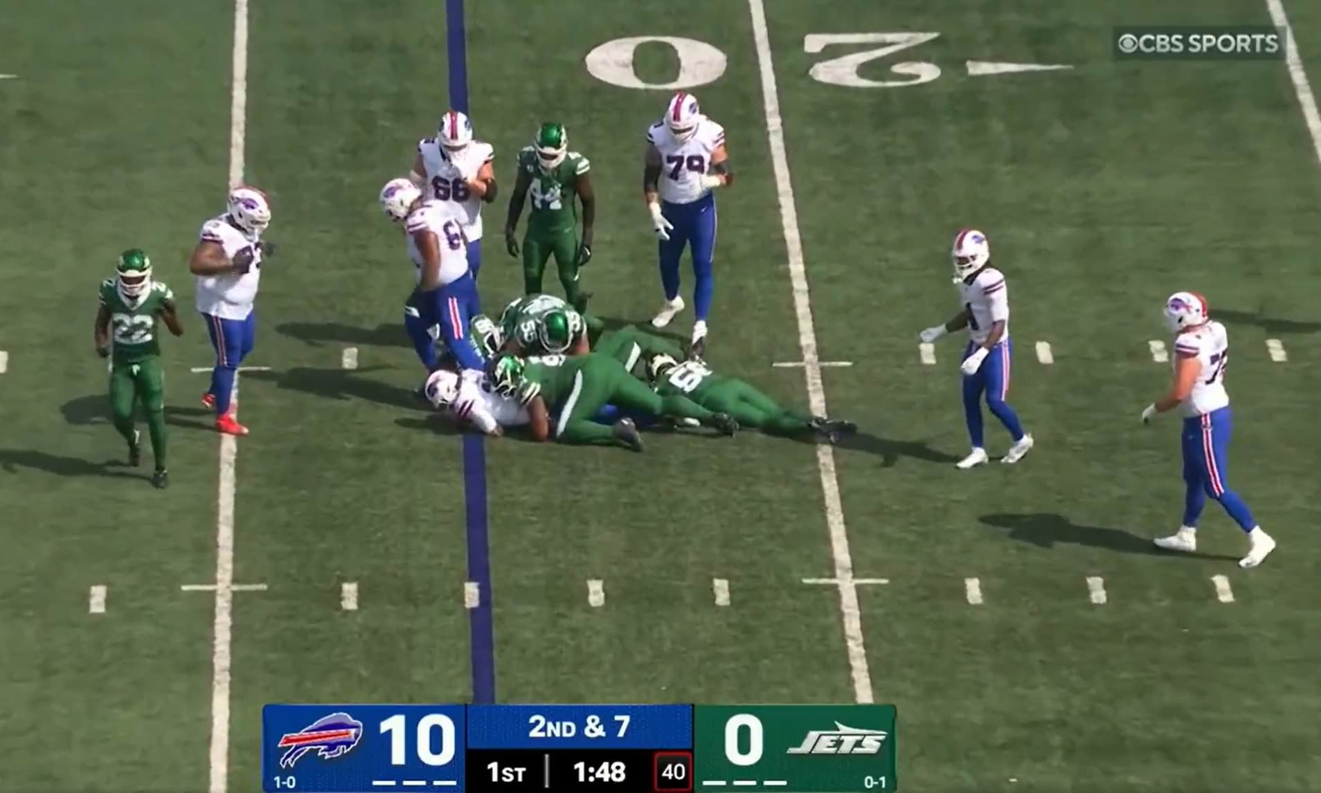 NFL superstar Josh Allen appears to break his nose in gruesome injury ...
