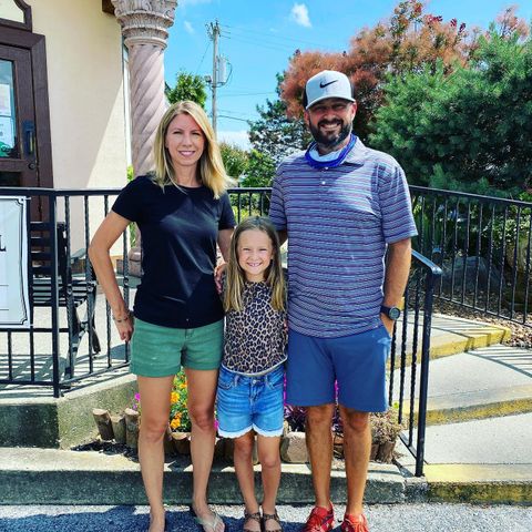 Nate Bargatze’s Daughter: Everything the Emmys Host Has Said About