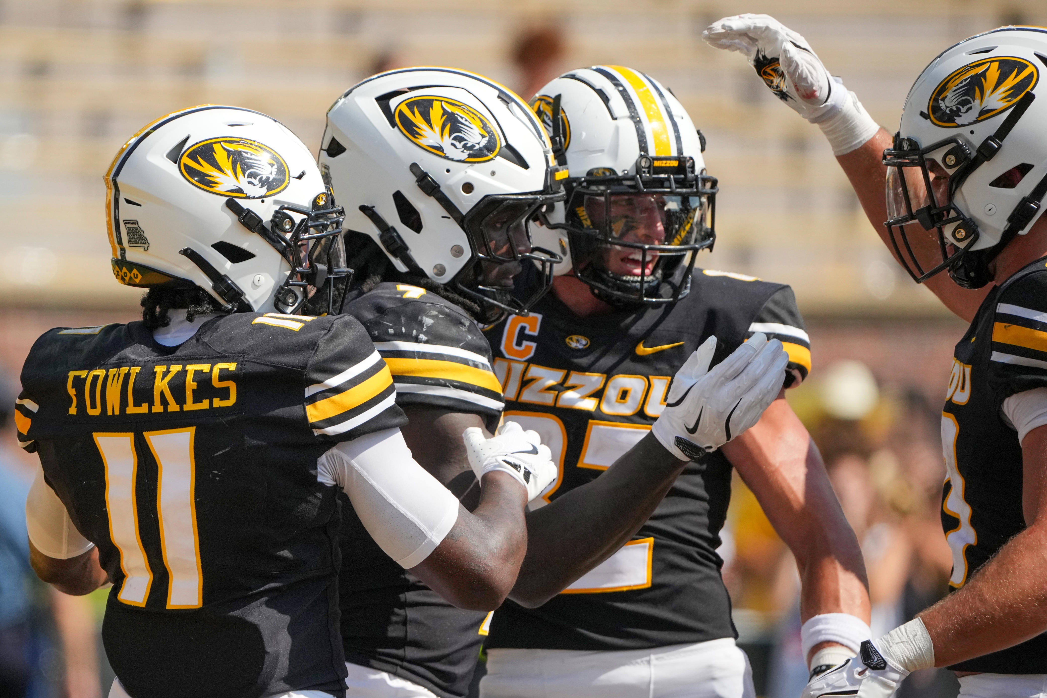 south-carolina-vs-missouri-picks-predictions-who-wins-college