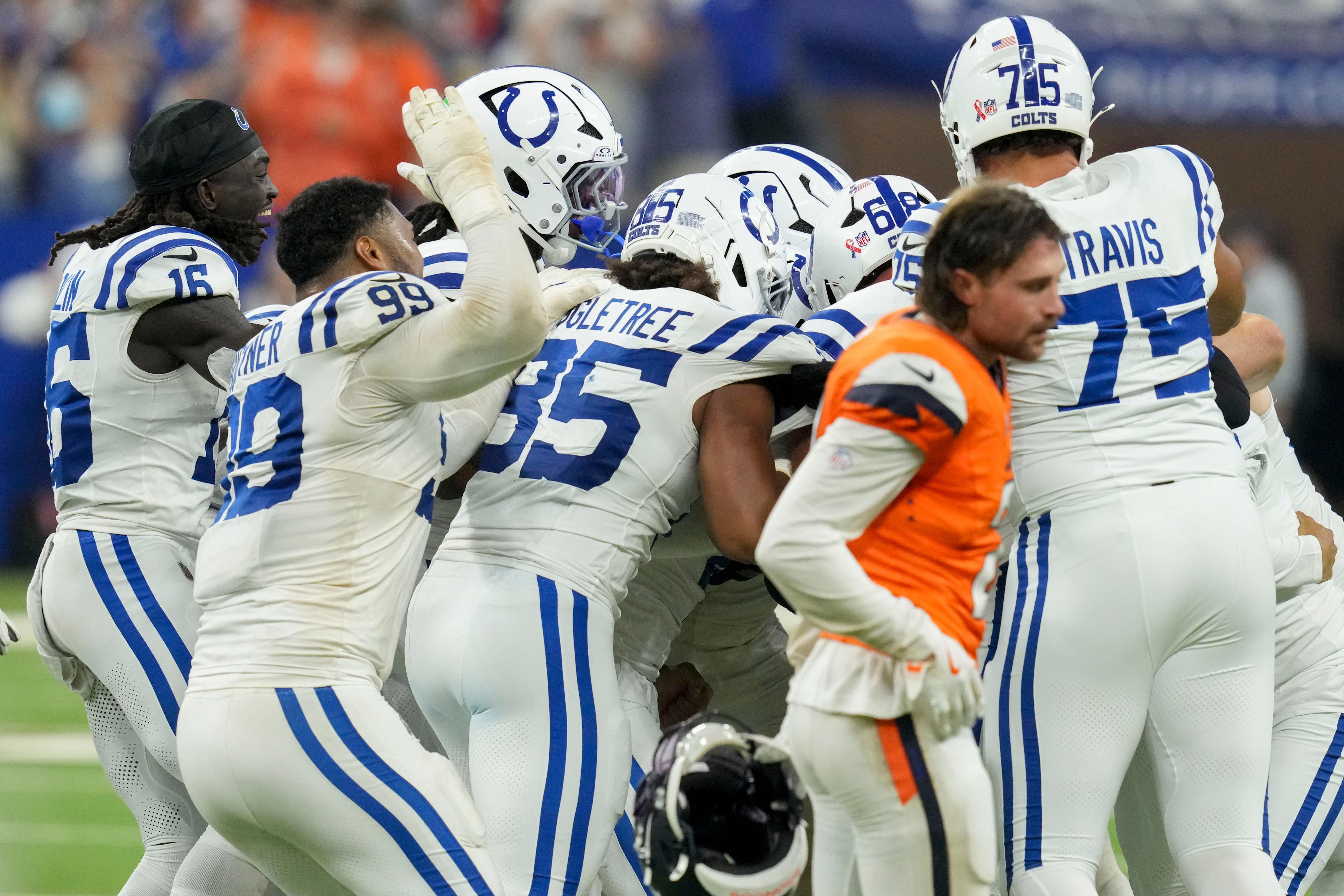 How the officials explained the leverage penalty called in Colts