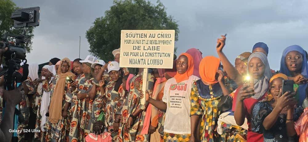 Campagne référendaire à Labé : Cellou Baldé électrise Kouramangui et Sireya sous une marée humaine de « Oui »