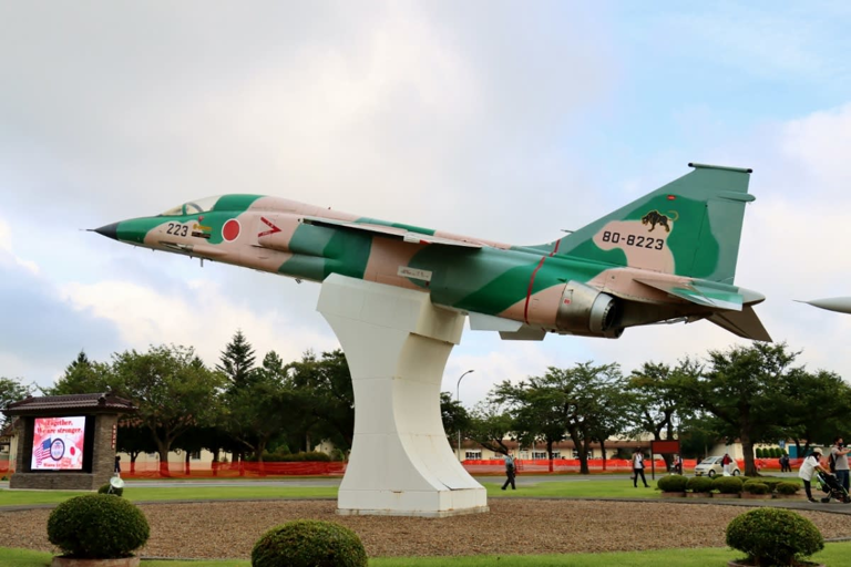 航空自衛隊 三沢基地 米軍基地 U2 航空自衛隊 三沢基地 米軍基地 U2 XVKIYNFY 航空自衛隊 三沢基地