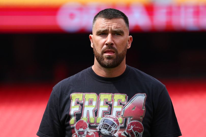 Travis Kelce loses it in fiveword expletive outburst during Eagles