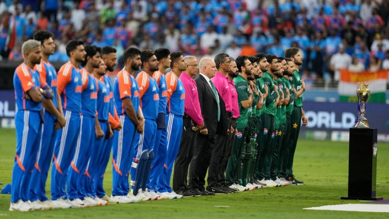 Image for 'You are talking nonsense': Journo hits back at Rashid Latif for 'Pakistan will beat India in the semi-final' remark