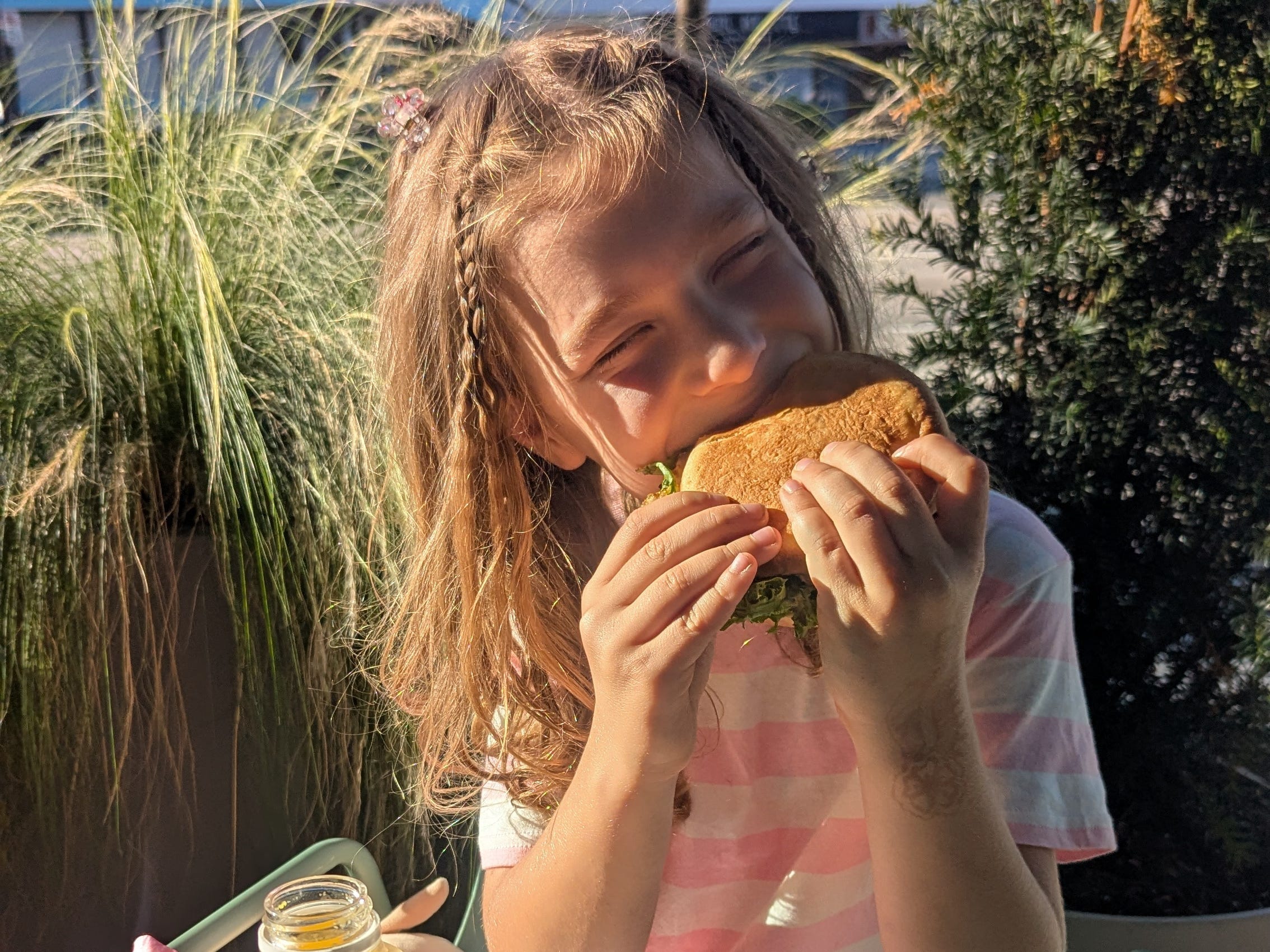 Die Autorin schneidet ihren Kindern nicht die Brotkruste ab.