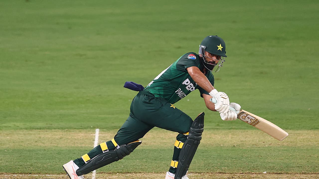 IND vs PAK, Asia Cup 2025: Fakhar Zaman Signs Autograph for Indian Fans ...