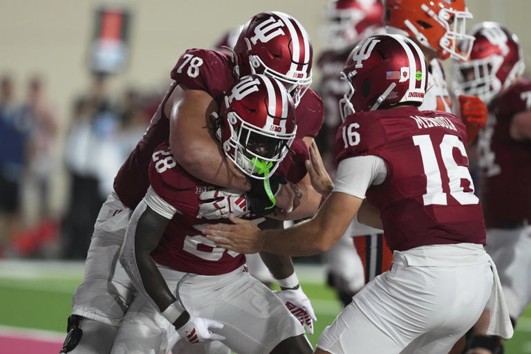 Illinois Indiana Football