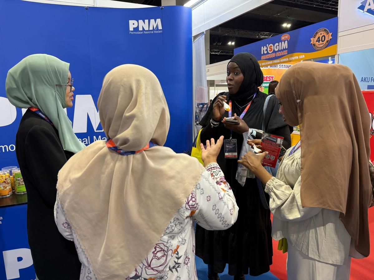 PNM Meraih Penghargaan Terbaik Komunitas Berdaya Melalui Mikrofinance di BIFA 2025