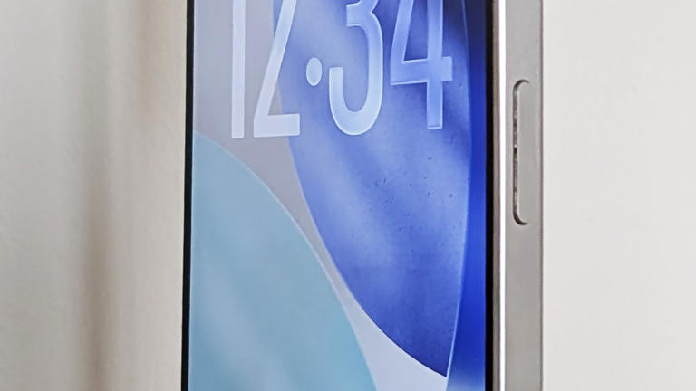 You can do a lot with the power button. Image: Apple