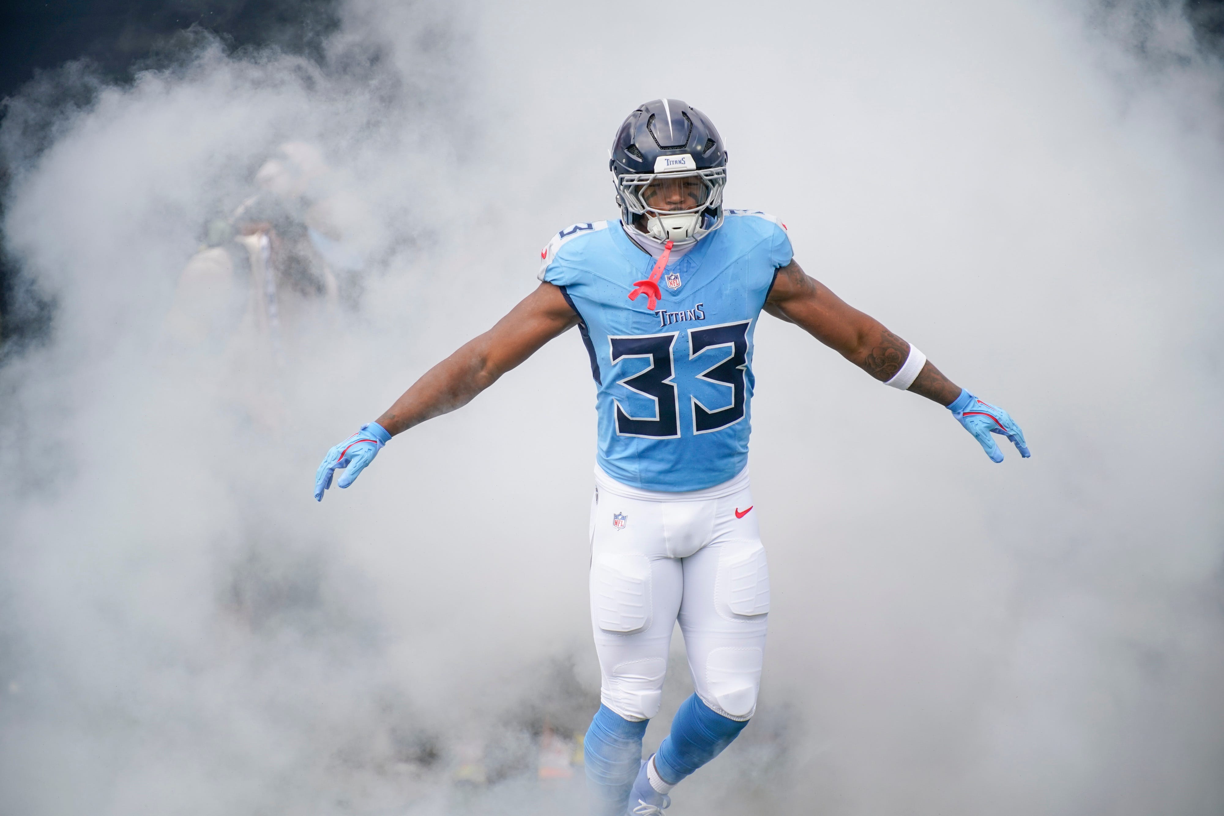 Tennessee Titans' Cedric Gray cracks PFF's top 10 graded linebackers