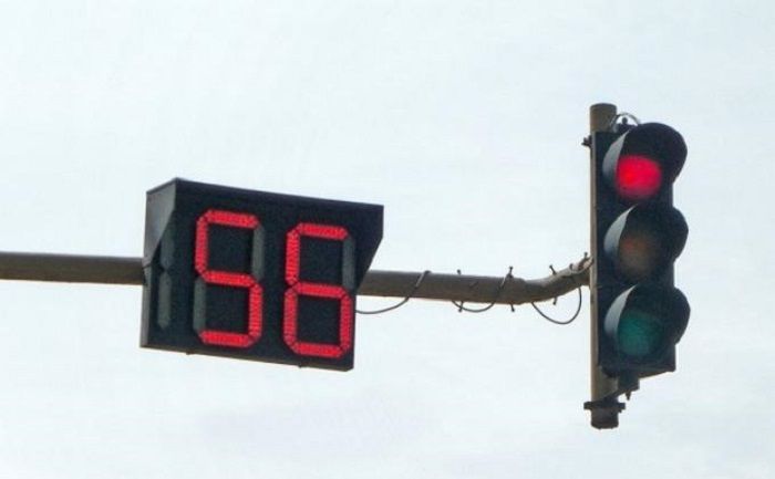 MK Putuskan UU LLAJ Diterima Sebagian, Lampu Lalu Lintas Harus Ramah bagi Penderita Buta Warna