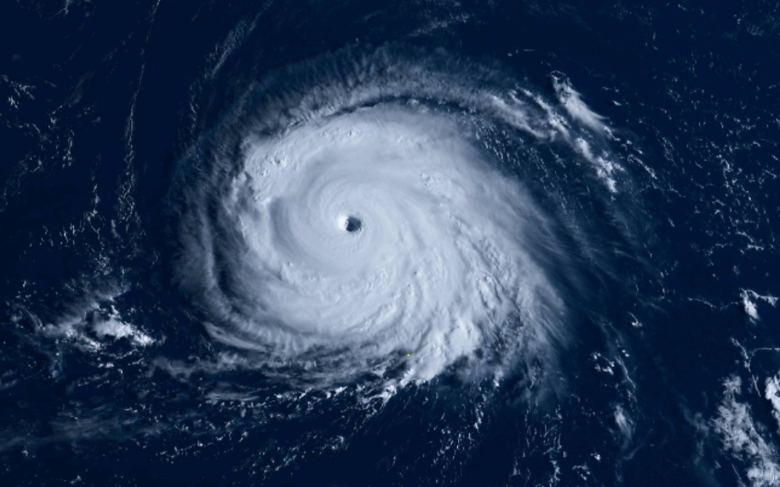 Very dangerous super typhoon nears US Pacific islands