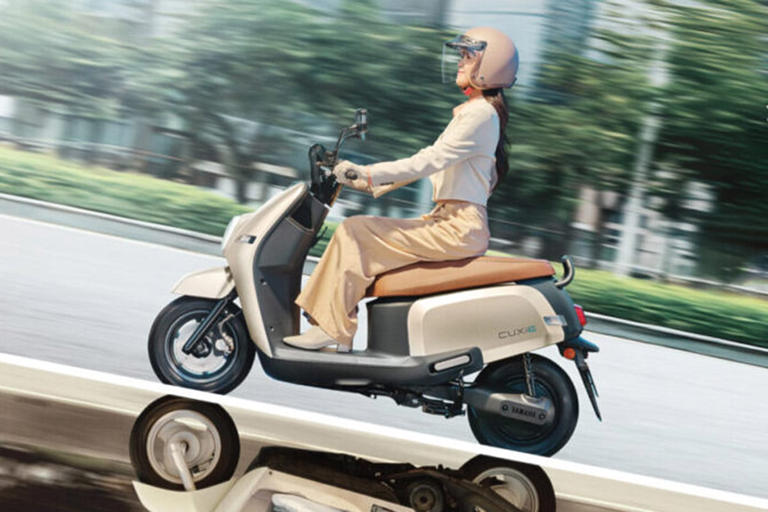 新車30万円！ ヤマハが新型「スクーター」発表！ レトロで