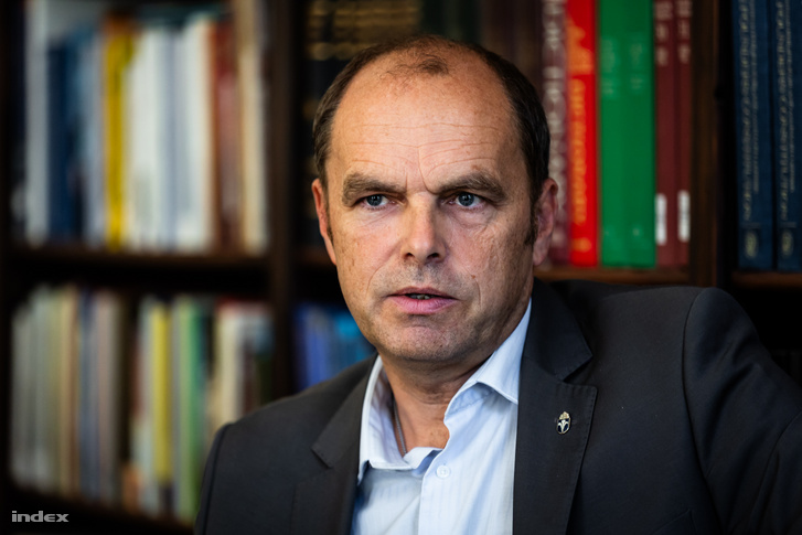 „A ketrecharcot nem a porcelánboltban kell megrendezni” – megszólalt a