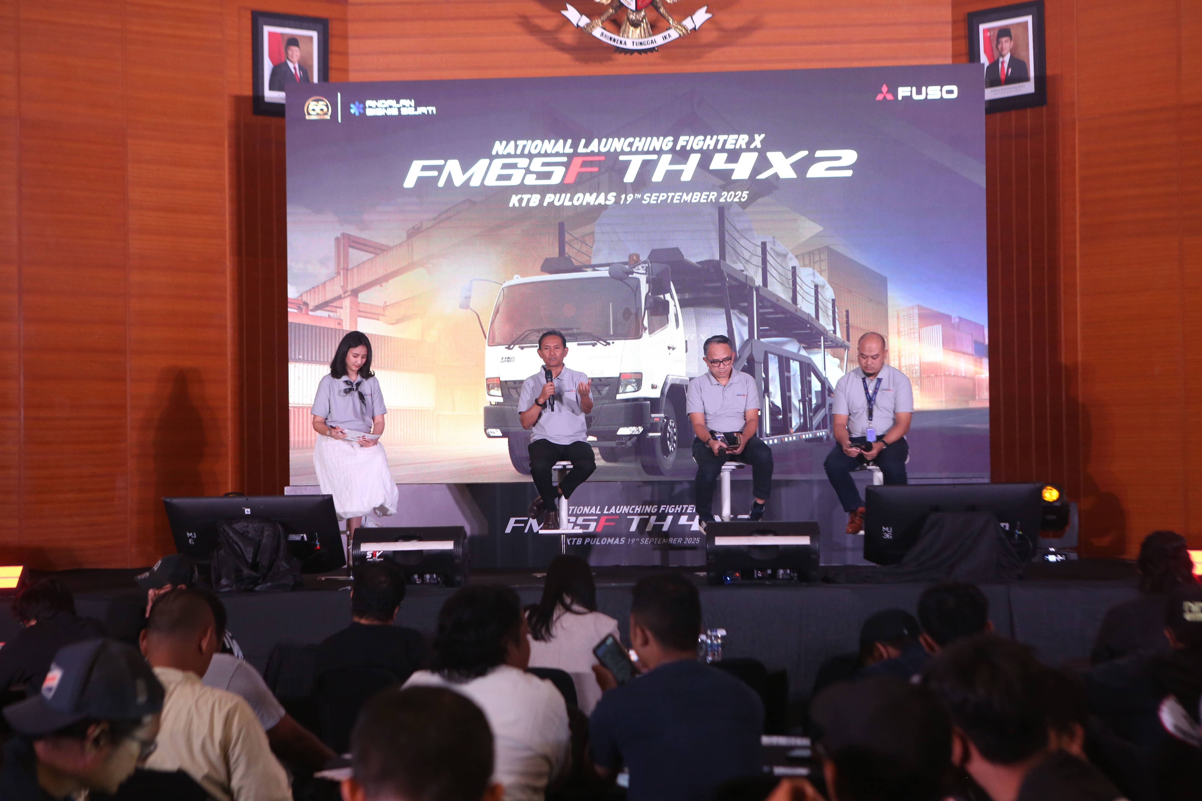 Fuso Fighter X FM65F 4x2 Resmi Dirilis, Siap Bantu Logistik Indonesia