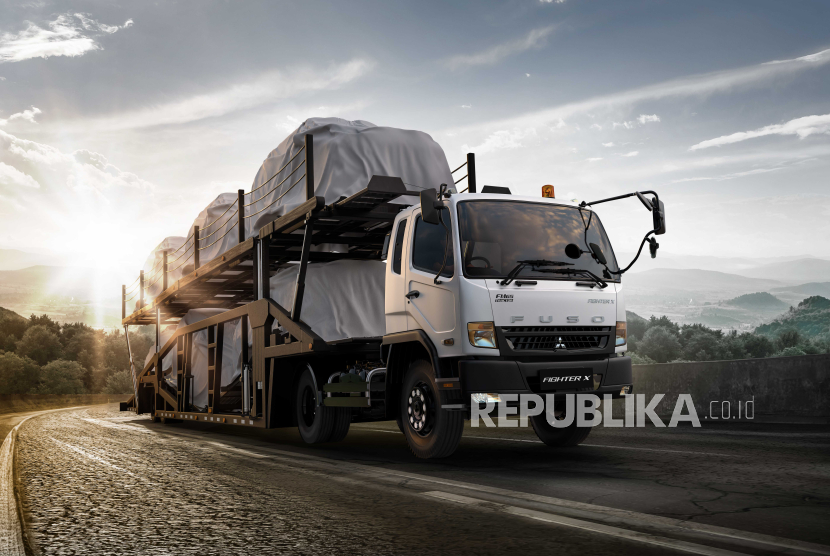 Mitsubishi Fuso Perkenalkan Fighter X FM65F Tractor Head 4x2 Berperforma Tinggi