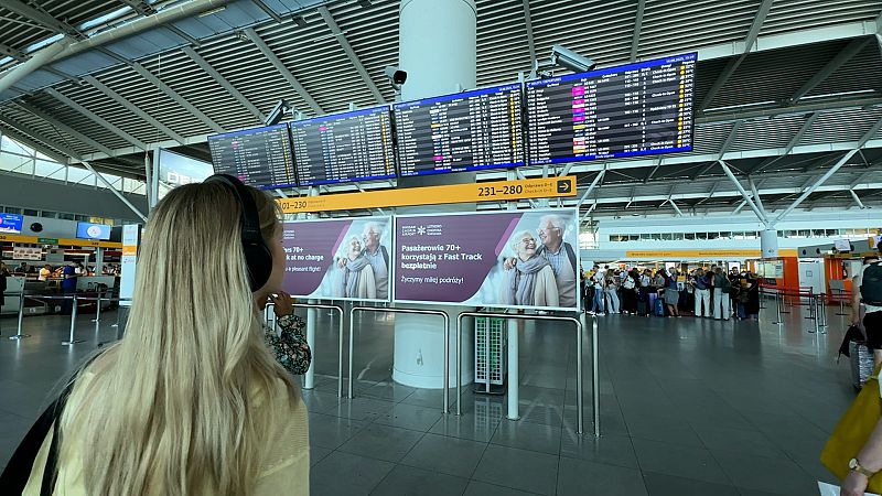 Travel Chaos: Strikes & Shortages Ground Flights