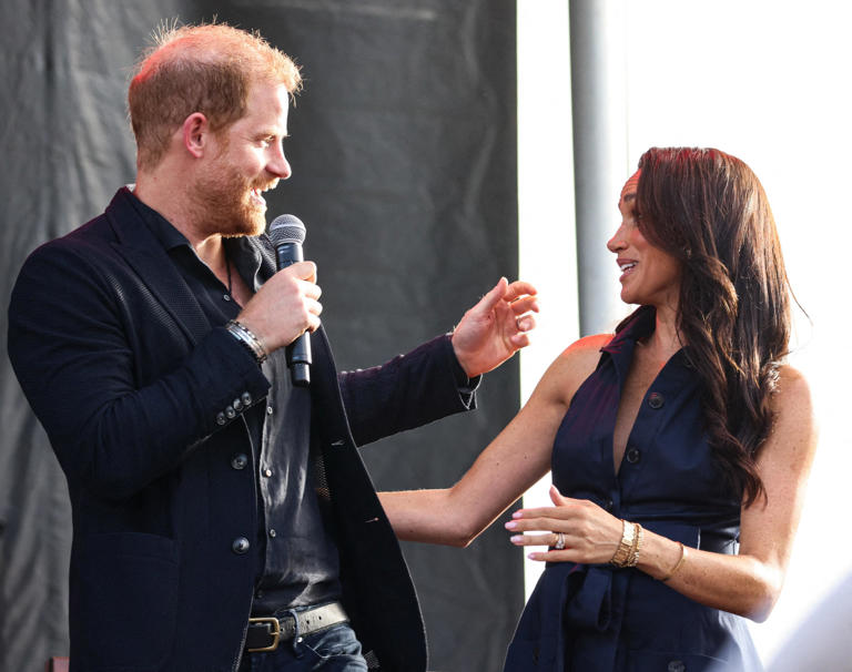 La visible complicité entre Meghan et Harry lors d'une soirée chez Kevin Costner