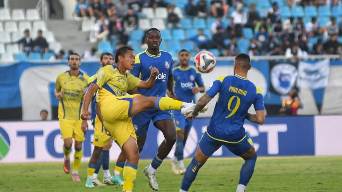Dua Laga Tak Main, Adam Alis Kembali Latih, Siap Hadapi Borneo FC?