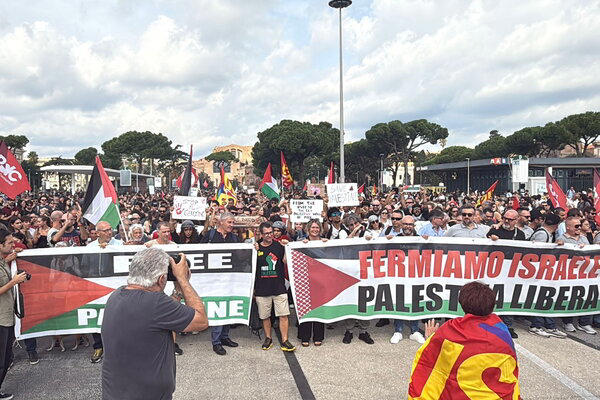 Lunedì 'nero' per trasporti e scuole. Cortei in molte città per Gaza