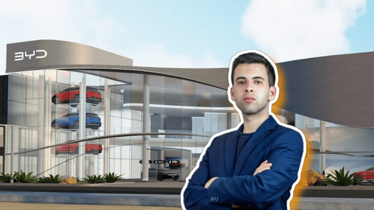 warren belt bag with coach motif