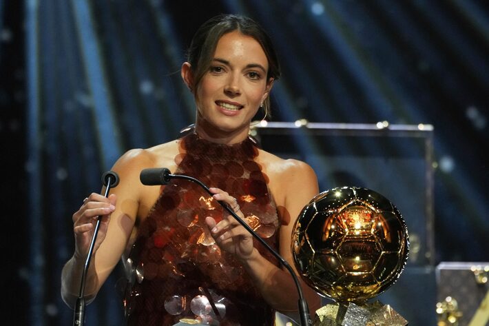 Aitana Bonmatí ganhou pela segunda vez a Bola de Ouro Foto: Thibault Camus/AP