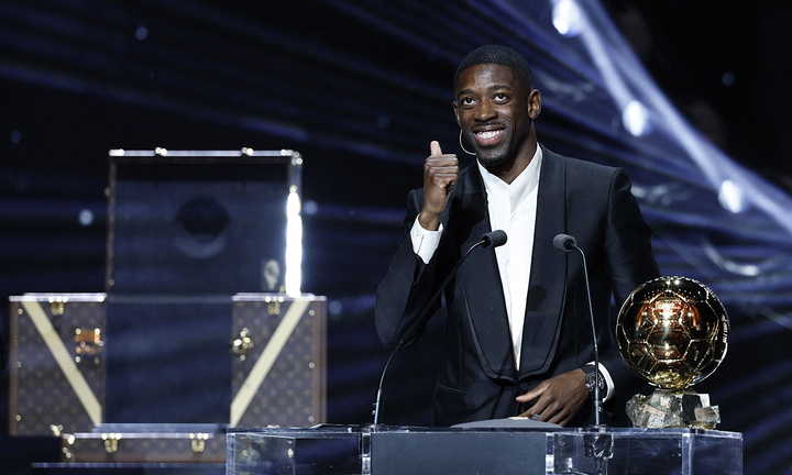 Chủ nhân danh hiệu Quả bóng vàng 2025 (dành cho cầu thủ nam xuất sắc nhất năm) là Ousmane Dembele (đội tuyển Pháp, câu lạc bộ Paris Saint-Germain). (Ảnh: Reuters)