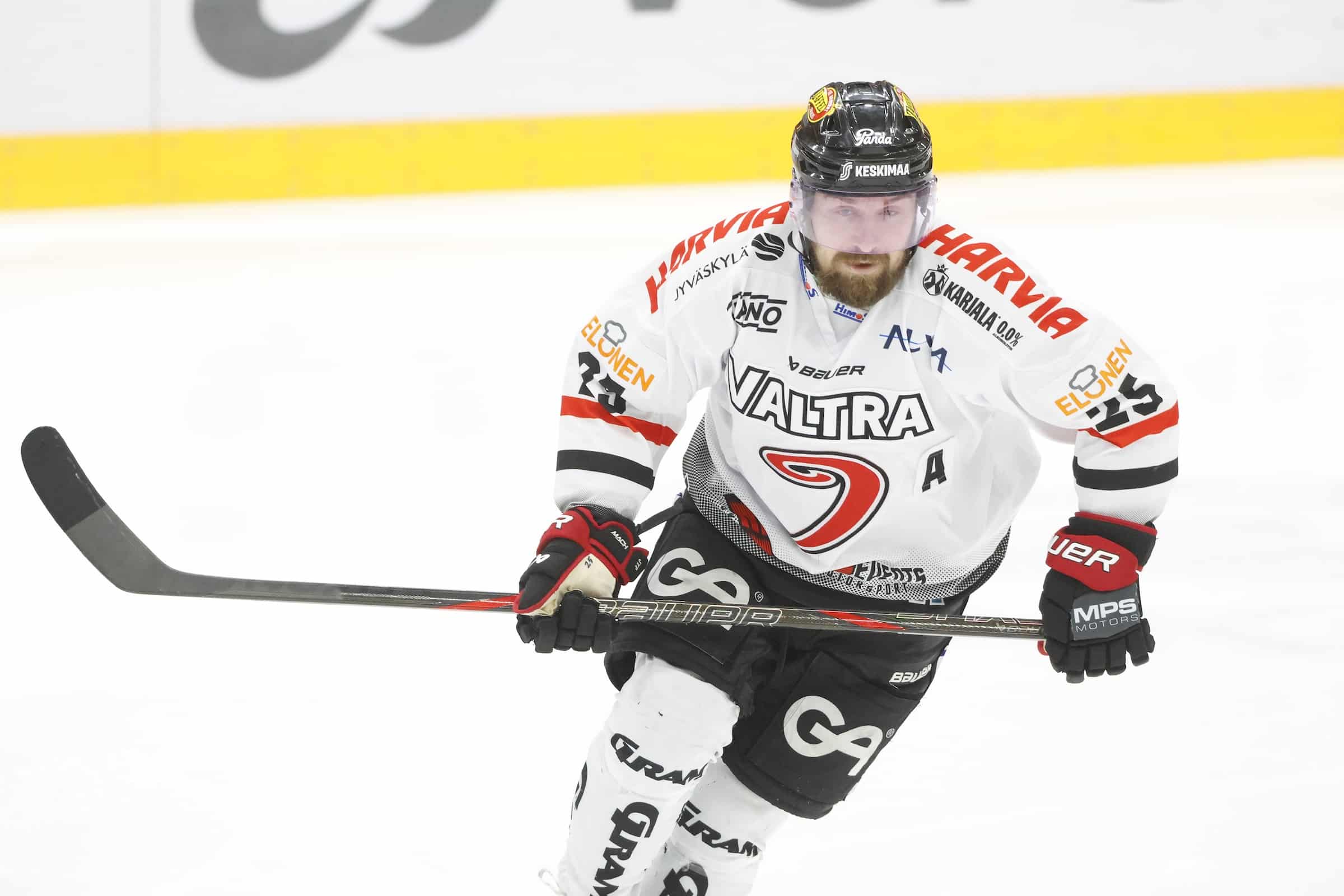 pekka-jormakka-tuskaili-limatr-pin-kanssa