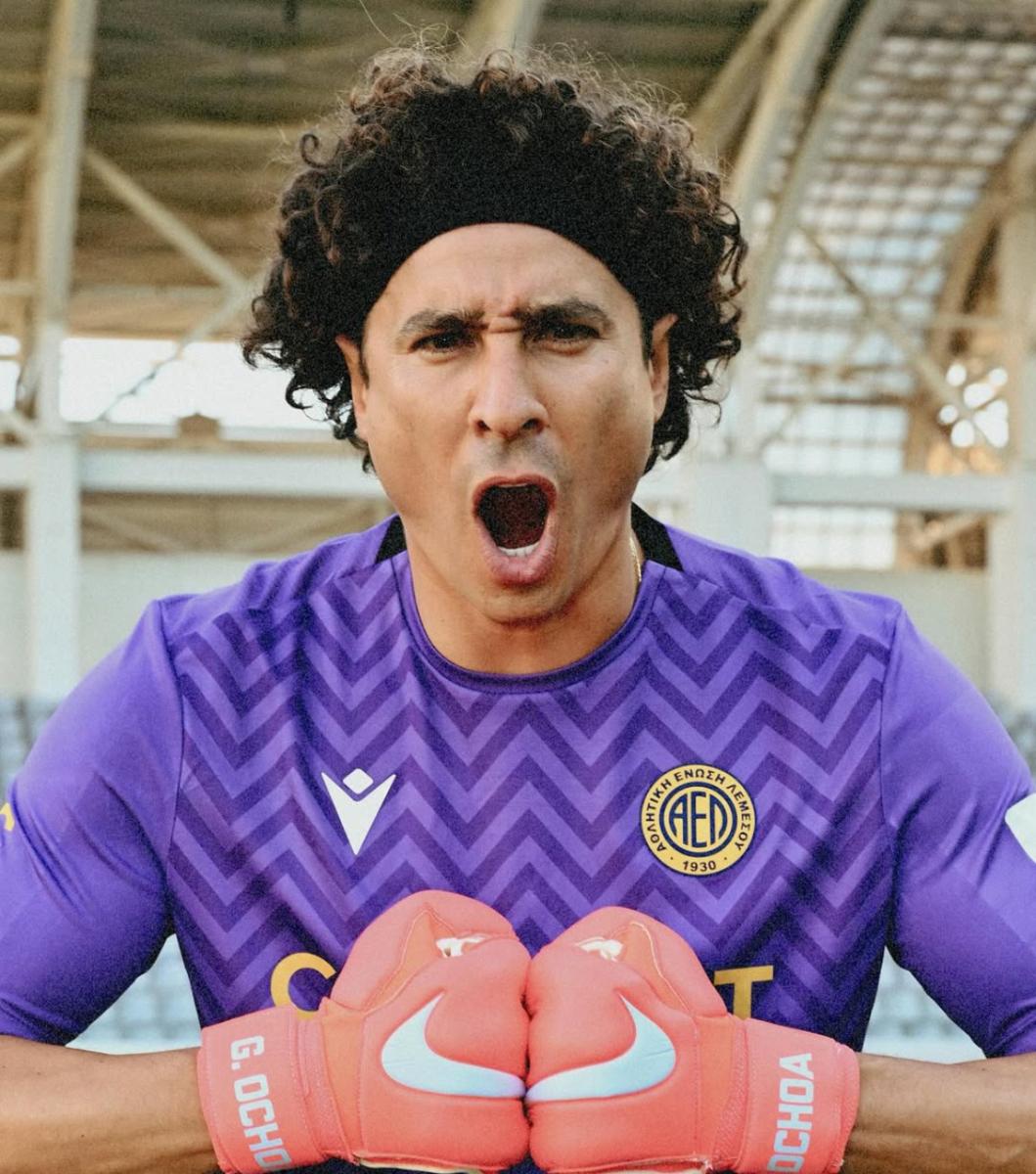 Debut Y Goleada Guillermo Ochoa Pierde 5 0 En Su Primer Partido Con