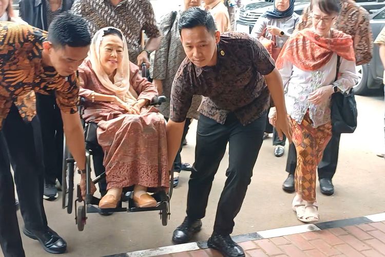 Ketika Istri Gus Dur Turun Tangan, Minta Aktivis Dibebaskan Pasca-demo Ricuh