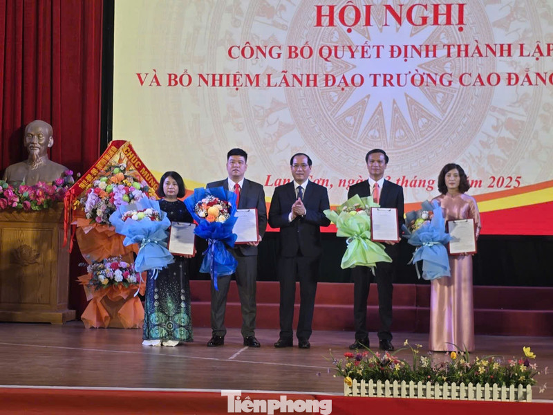 Thành lập trường Cao đẳng Lạng Sơn, công bố bổ nhiệm lãnh đạo mới