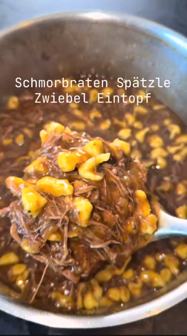 Schmorbraten mit Spätzle und Zwiebel-Eintopf
