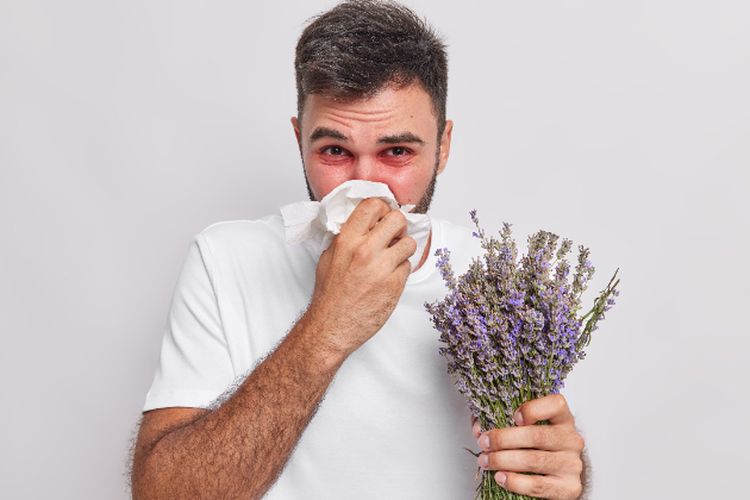 Cara Ampuh Mengatasi Alergi, Mulai dari Ringan hingga Anafilaksis