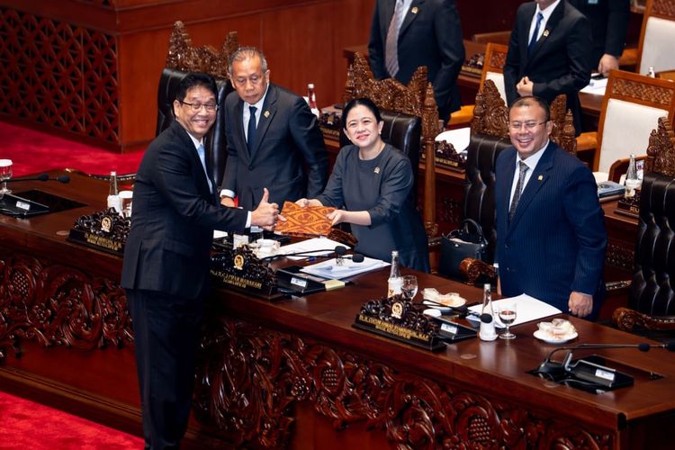 DPR Sahkan RAPBN 2026 Jadi UU, Anggaran Negara Rp 3,842,7 Triliun