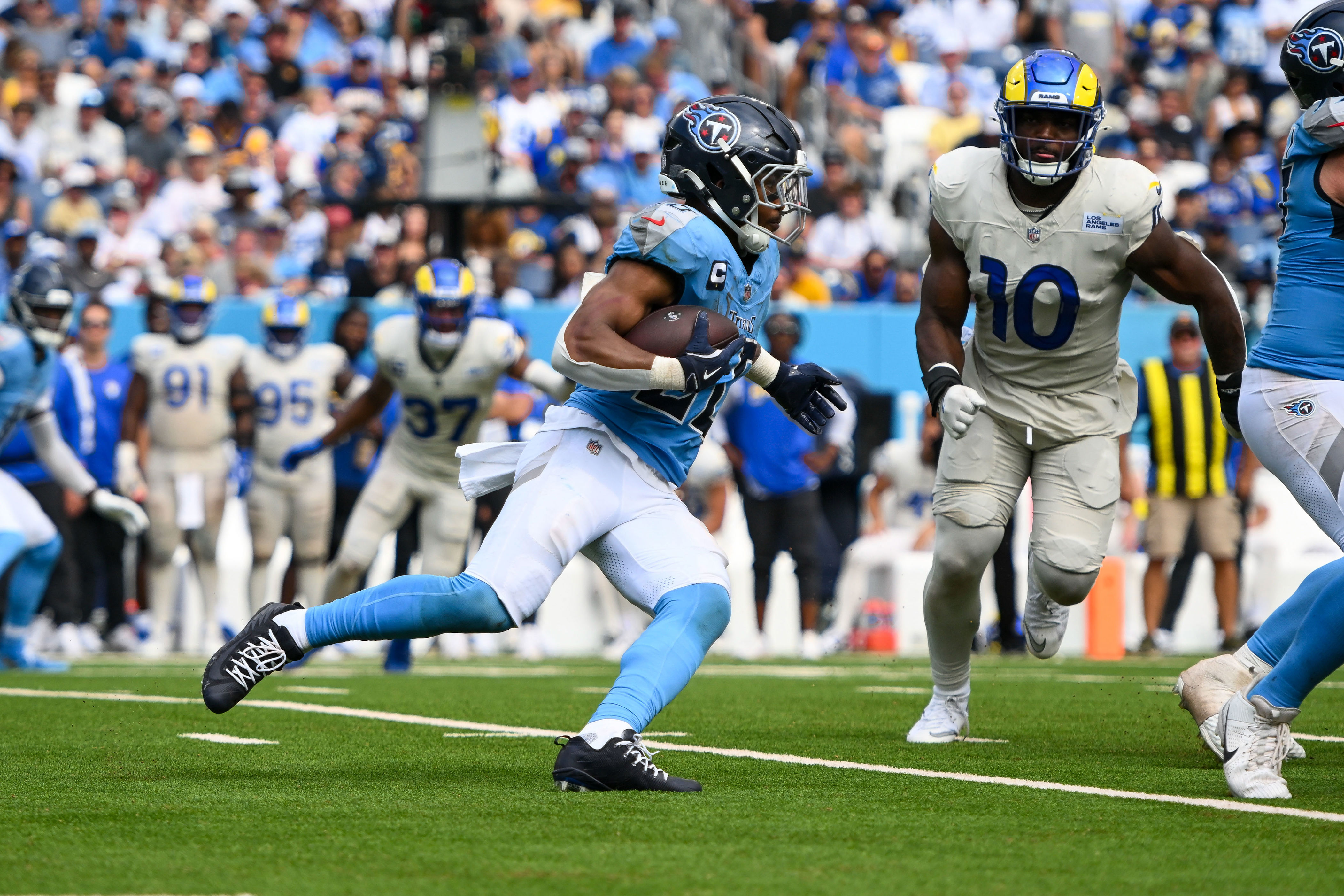 Titans restructure Calvin Ridley’s contract