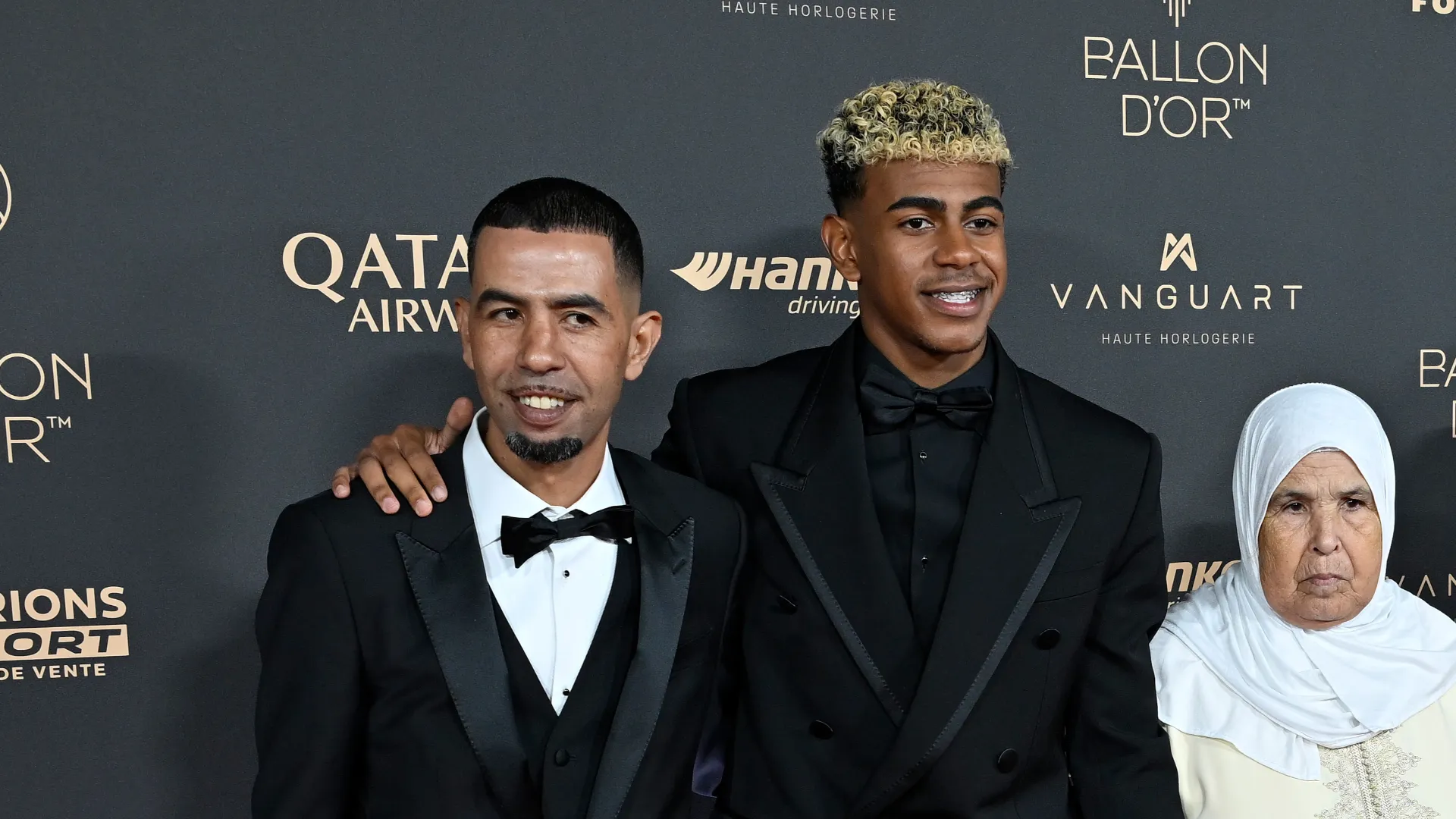 Pas de Ballon d'or : le père de Lamine Yamal est furieux. Les photos.
