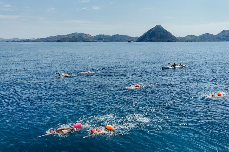 Ketika Laut Labuan Bajo Menyatukan Atlet Dunia