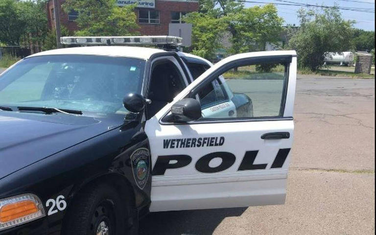 Police: Driver 'forcibly removed' in CT carjacking in Stop & Shop ...