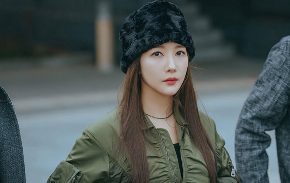 7 Kecerdasan Yi Rang dalam Tipu Daya di Drama Korea Confidence Queen