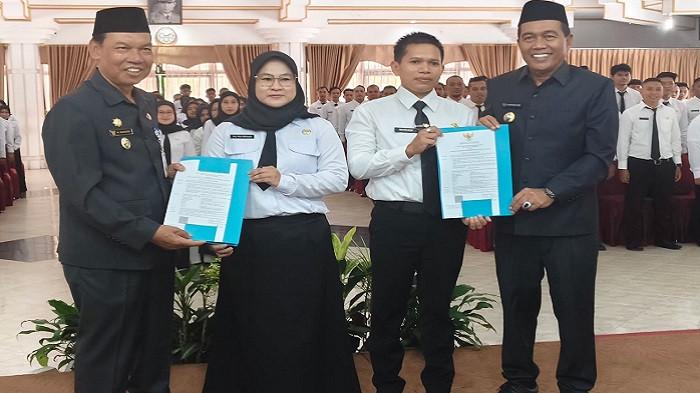 Sumpah PPPK Tahap II, Bupati HSS Ingatkan Integritas dan Etika Kerja
